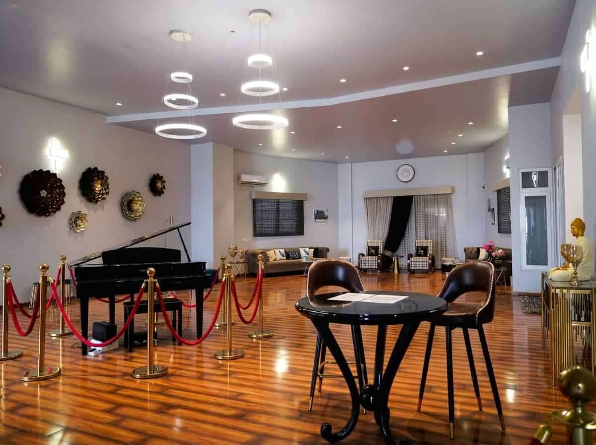 Clubhouse Lounge — Escon Primera, Zirakpur